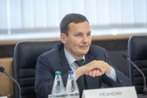 Єнін розповів, що дев'ятьох співробітників МВС звільнили або понизили на посаді через помилки у списку "злодіїв у законі"