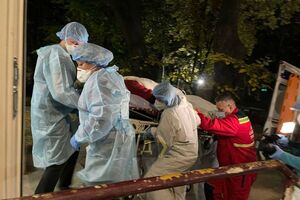 Из-за нехватки кислорода из одной больницы в другую решили перевезти 43 пациента