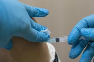 26 октября в Украине сделали рекордное количество прививок от коронавируса