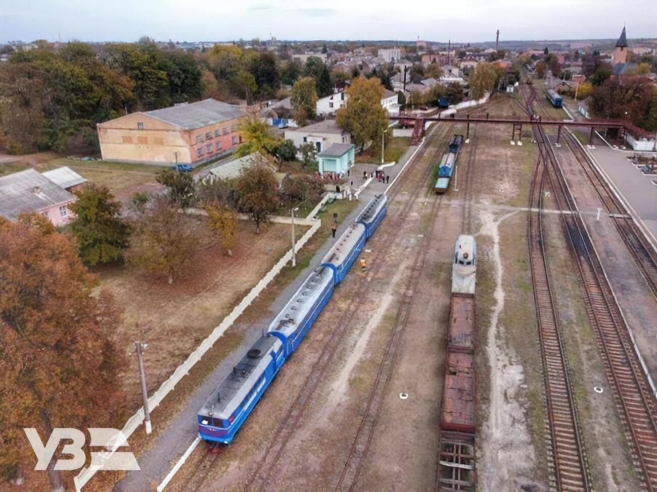Вагони вантажного поїзда зійшли неподалік селища Чорнорудка