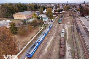 Вагони вантажного поїзда зійшли неподалік селища Чорнорудка
