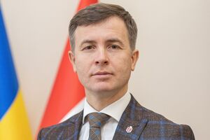 Заместитель мэра Олег Брындак: Нас втягивают в игру "Угадай мелодию" и делают предположения, на которые сторона обвинения не имеет права, когда рассматривается вопрос о лишении человека свободы