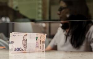 Объем поступлений наличных денег в кассы банков составил 1828,8 млрд грн