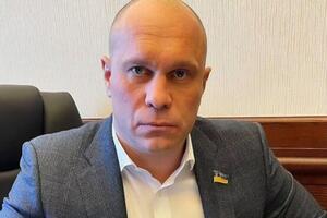 За інформацією журналістів, жомова яма Киви поросла бур'янами, а орендувала її фіктивна фірма