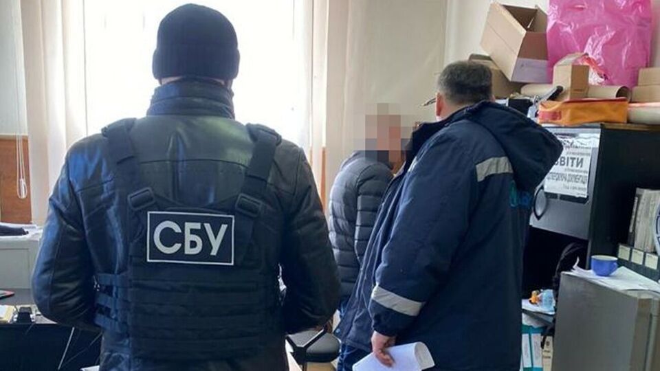 Правоохоронці провели серію обшуків в офісних приміщеннях та за домашніми адресами фігурантів