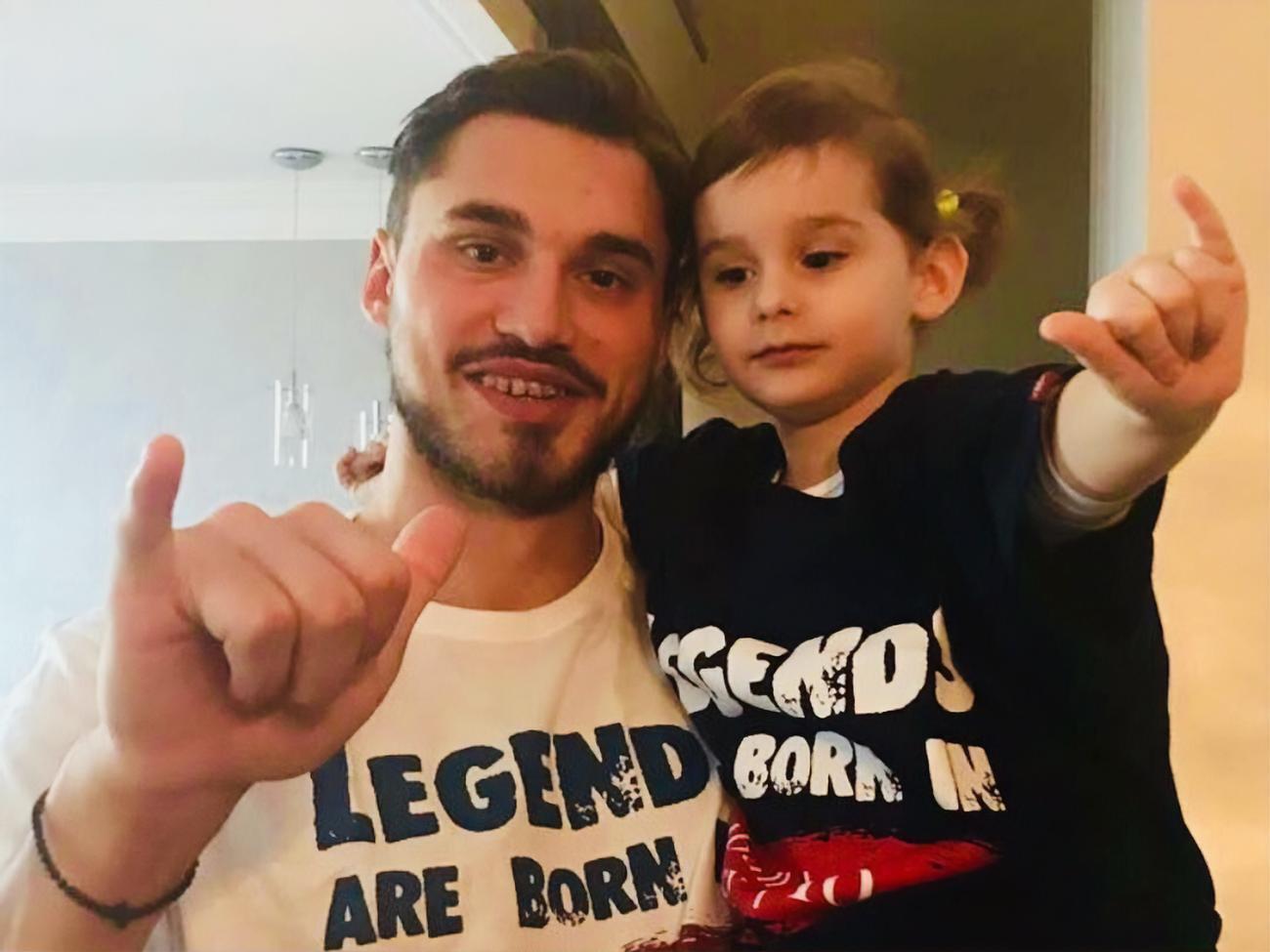 Георгий Бущан с семилетней дочерью Юлией