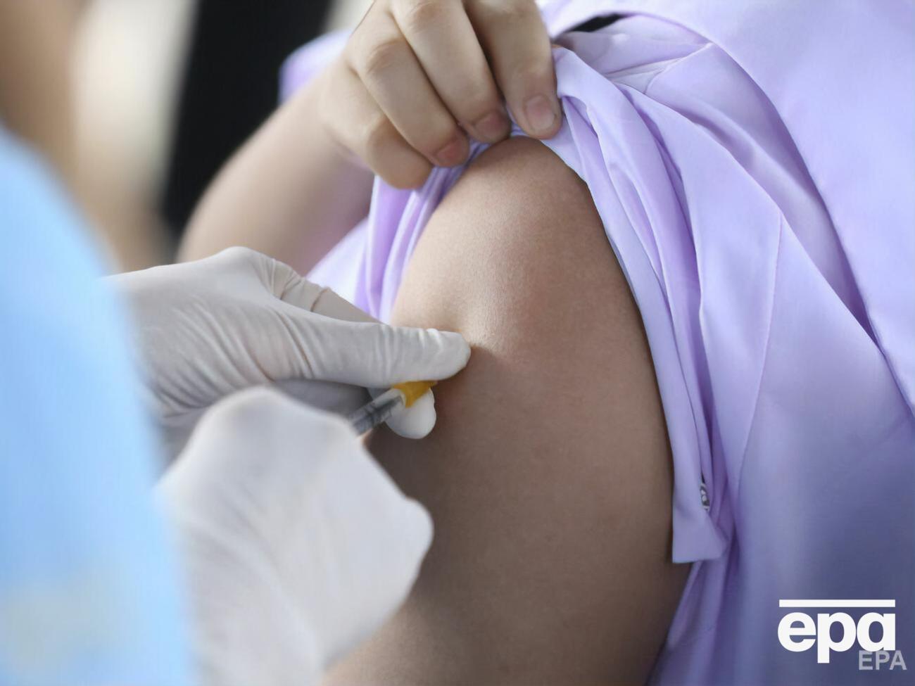 Вакцинация от COVID-19 в Украине началась 24 февраля