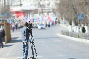Якщо законопроєкт ухвалять, операторам доведеться бути уважнішими, щоб не зняти того, що закон трактує надмірним