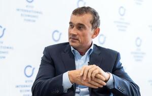 Хмельницький є співінвестором придбання Першого київського машинобудівного заводу