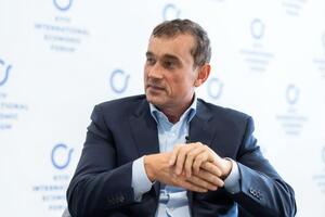 Хмельницкий является соинвестором приобретения Первого киевского машиностроительного завода