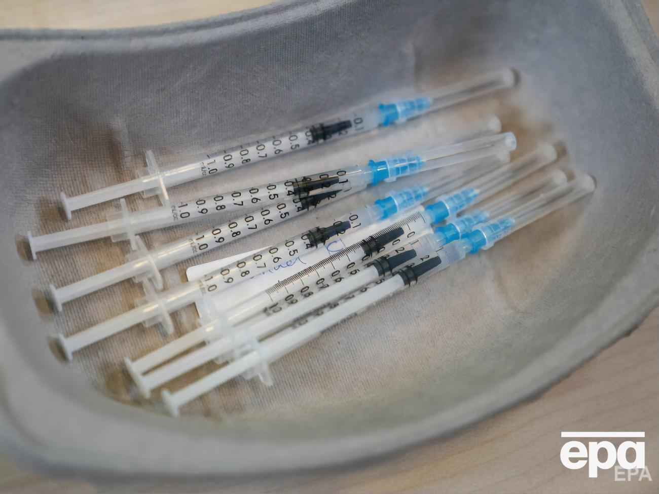 На шести рынках Харькова откроют пункты вакцинации от COVID-19