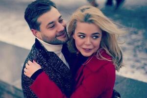 Полянський та Гросу перестали приховувати стосунки у травні 2021 року