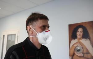 Из-за хронической болезни легких 56-летний Бабий почти четыре года не выходил из дома