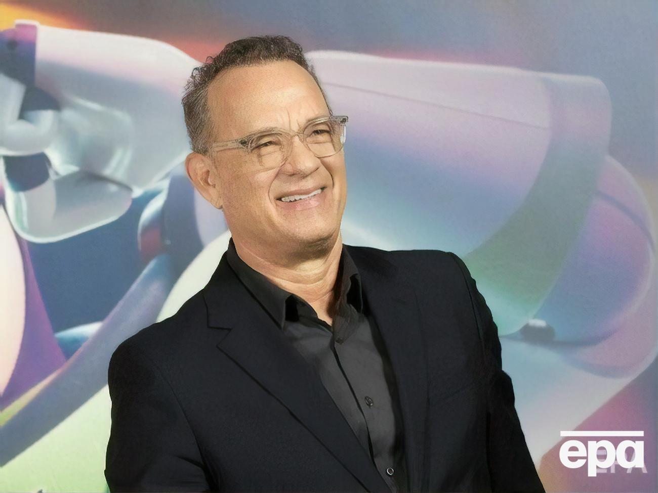 До этого случая Том Хэнкс уже был случайным гостем на свадьбе, когда в 2016 году фотографировался с молодоженами в Нью-Йорке