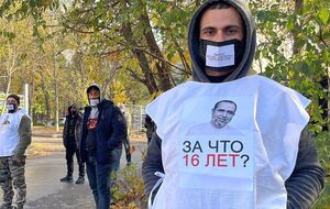 Активісти в Сімферополі прийшли підтримати політв'язнів Кремля