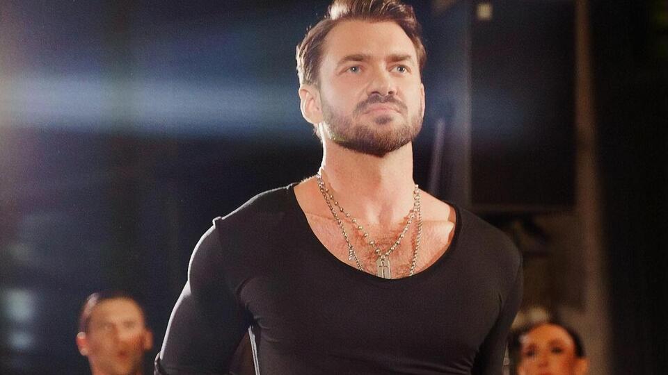 Дмитро Дікусар був двічі одруженим – зі співачкою Іриною Білик та хореографкою Оленою Шоптенко