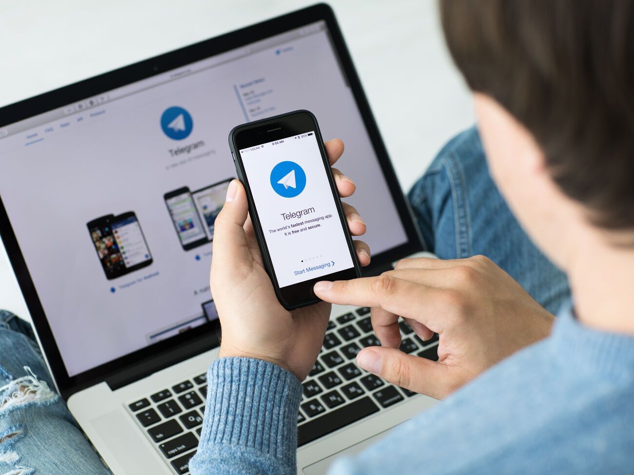 У Telegram-каналу NEXTA Live 925 тис. підписників