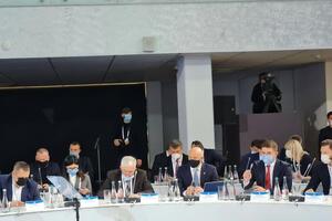 Геннадій Труханов (у чорній масці): Усі міські опорні медустанови забезпечили кріоциліндрами у кількості 30 штук