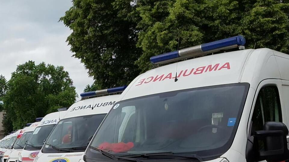 Медики чекають на результати дослідження в лабораторії ВООЗ
