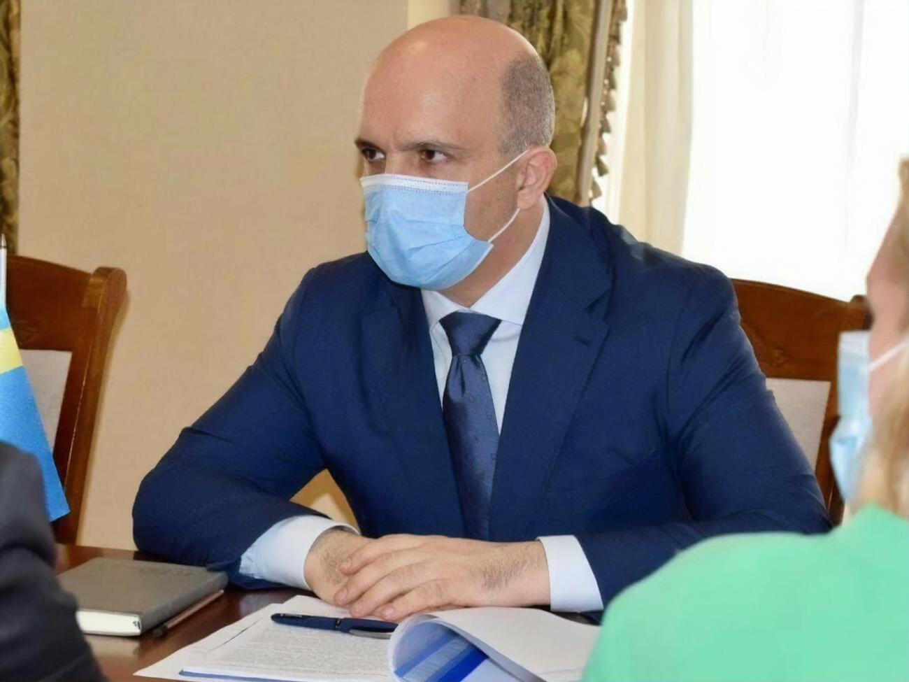 Абрамовський каже, що мав можливість звільнити голову інспекції, але не було причин