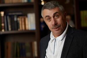 Комаровський: Слухайте, народ, ну нам дешевше дати грошей бабусям, ніж потім цих бабусь рятувати