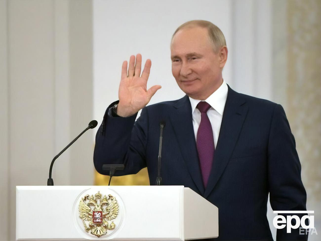 Путін перебуває при владі понад 20 років