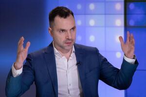 Арестович зазначив, що у ТКГ знаходять розуміння щодо вузькоспецифічних питань