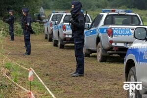 Польша построила забор из колючей проволоки на границе с Беларусью