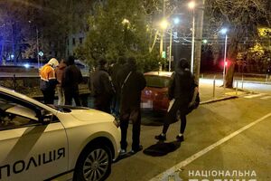 В машине жителя Ровно правоохранители нашли 13 COVID-сертификатов с признаками подделки