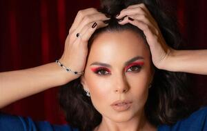 Каменских родилась 4 мая 1987 года в Киеве в семье музыкантов