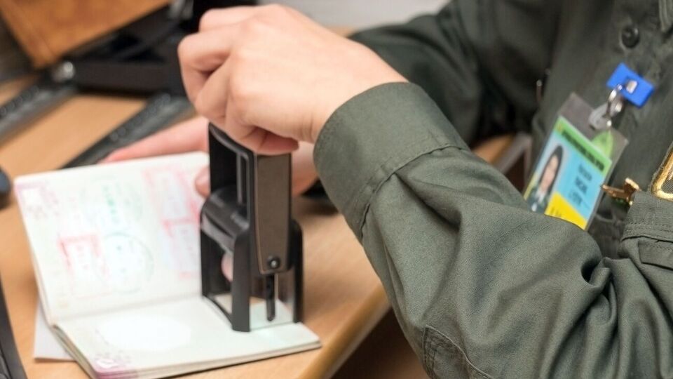 Із заявою про визнання біженцем або особою, яка потребує додаткового захисту, до України звернулося 40 білоруських громадян