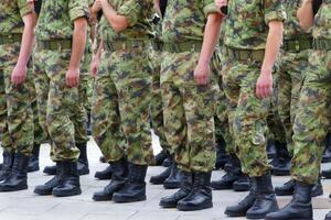 В августе "суды" в Крыму вынесли 10 приговоров за уклонение от службы в армии России