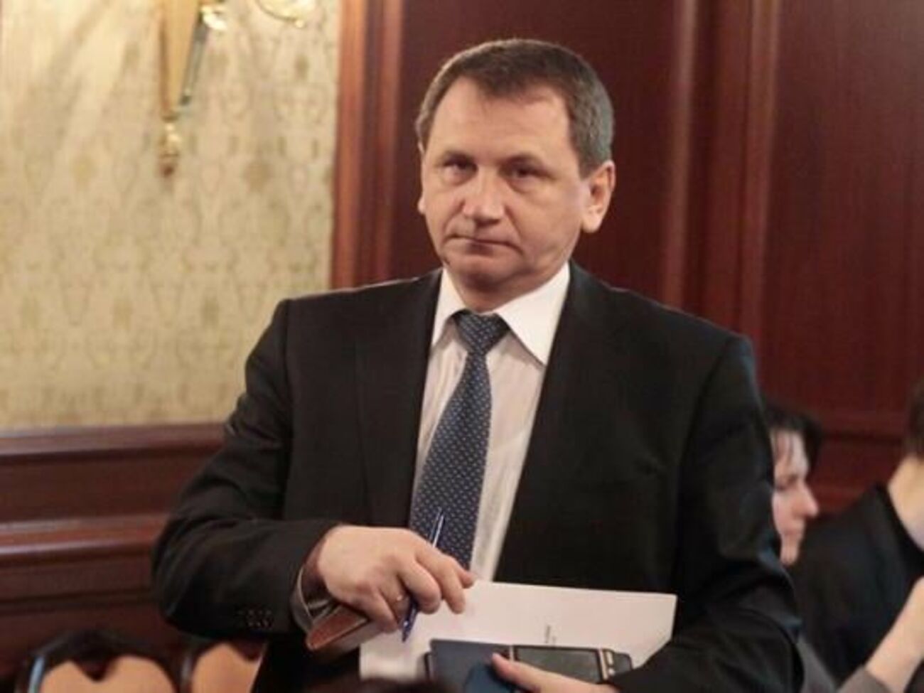 За громадянами України, які воюють з окупантами, мають зберігатися місце роботи, посада і заробітна плата