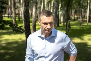 Кличко зазначив, що ніколи не озвучував намірів іти на вибори президента