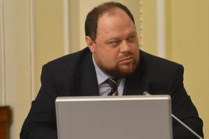 Стефанчук начал вести пленарное заседание после отстранения Разумкова
