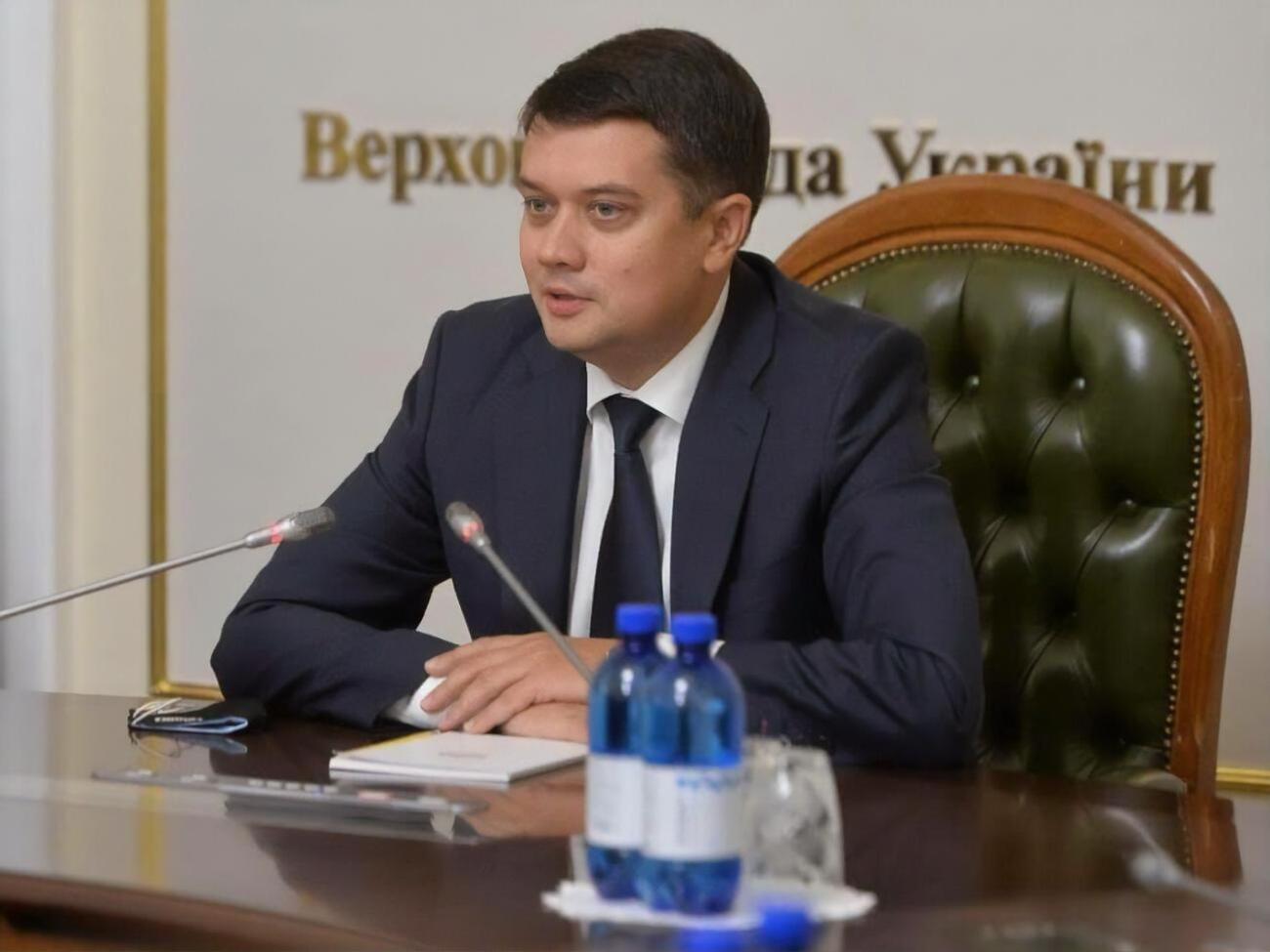 По словам Разумкова, он не часто общался с коллегами в чатах "Слуги народа"