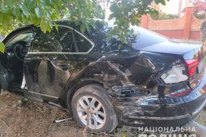 В автомобиле Volkswagen ехали трое военнослужащих