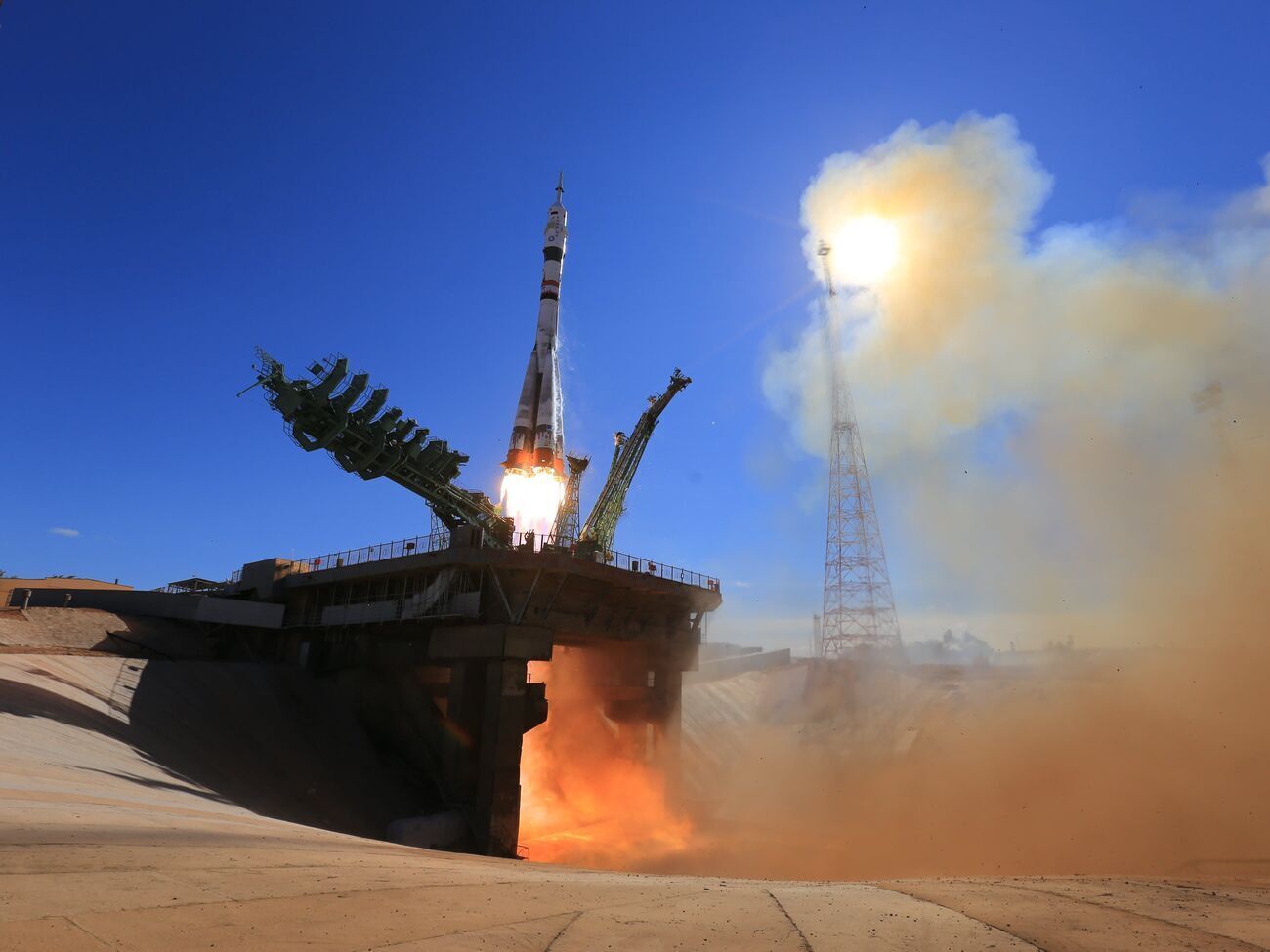 Космічний корабель стартував із "Байконуру"