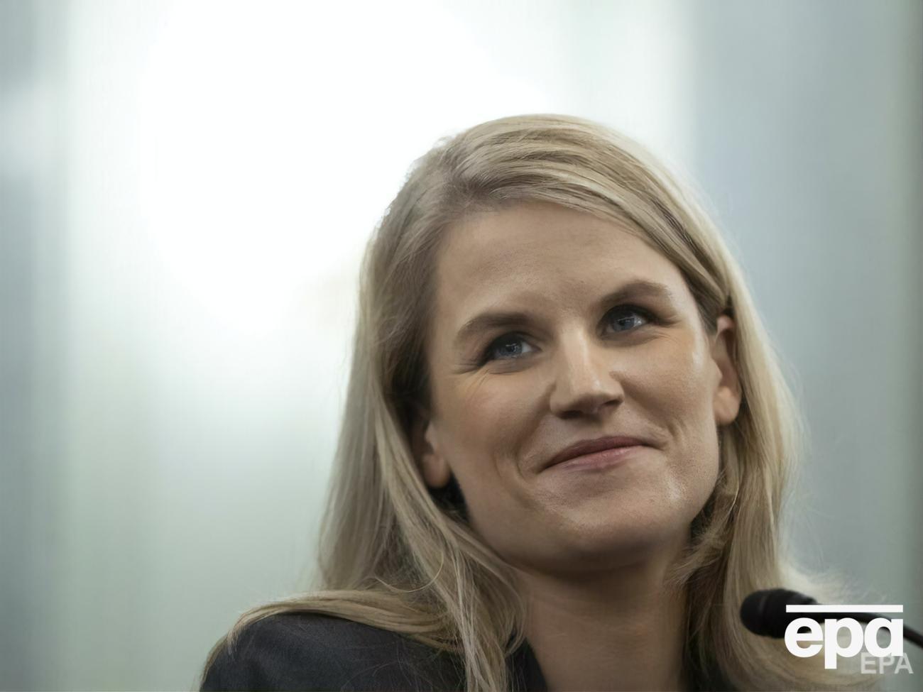 Цукерберг назвал неправдивыми слова&nbsp;Хауген, которая в Сенате заявила, что Facebook "ставит свои астрономические прибыли выше людей"