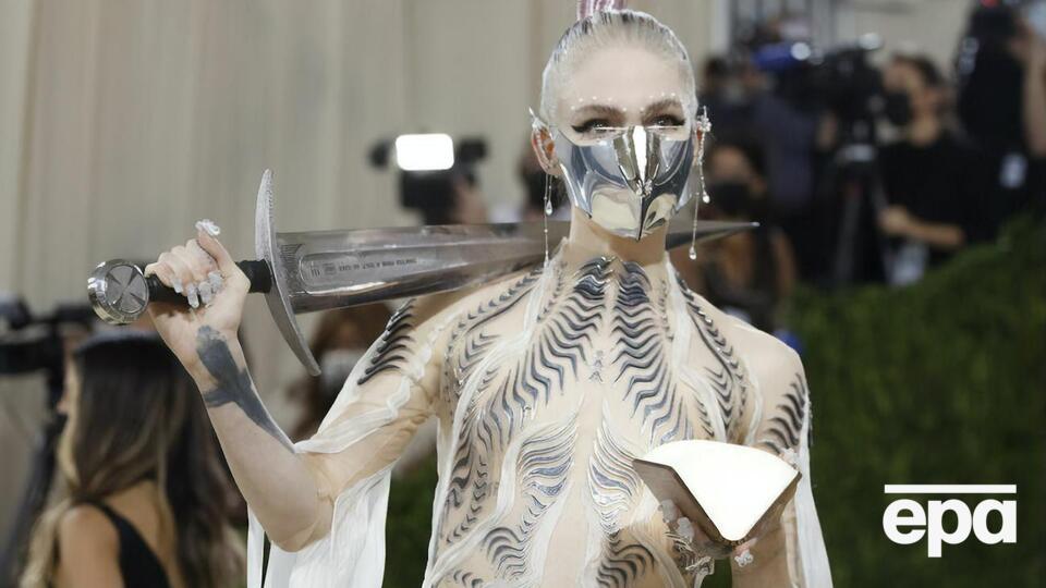 Граймс народила сина навесні 2020 року