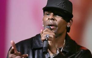 Одна из самых популярных композиций R. Kelly – песня I Believe I Can Fly