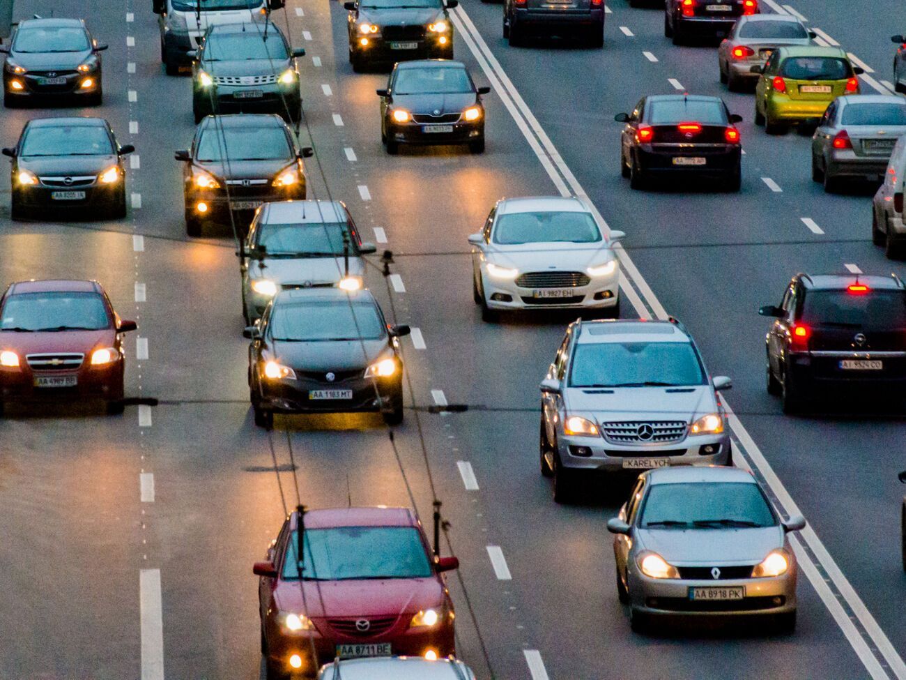 По оперативной информации, за месяц через таможню проходило более 8000 иностранных авто