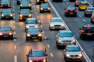 По оперативной информации, за месяц через таможню проходило более 8000 иностранных авто