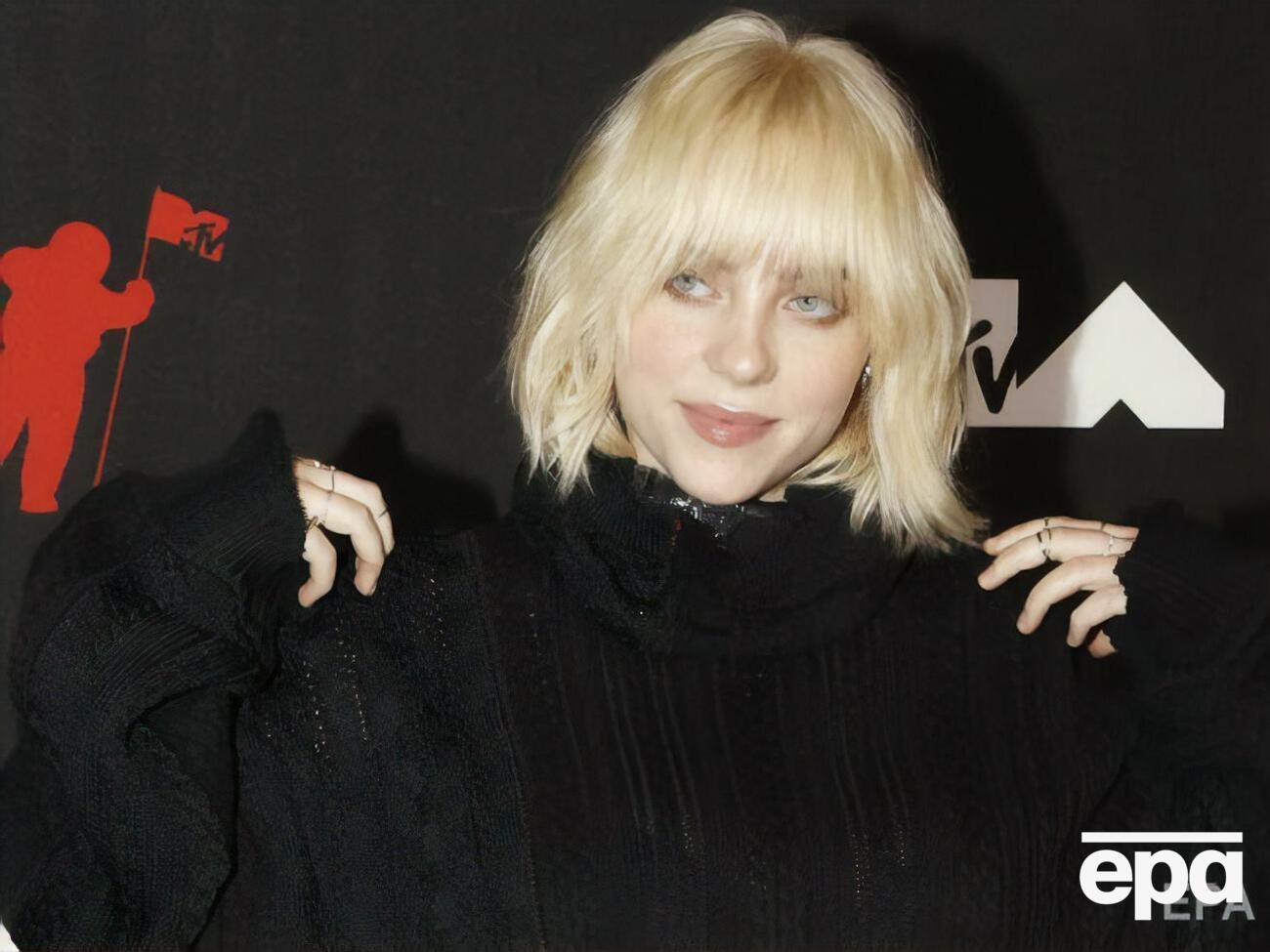 Біллі Айліш раніше віддавала перевагу вільному одягу, що приховує фігуру