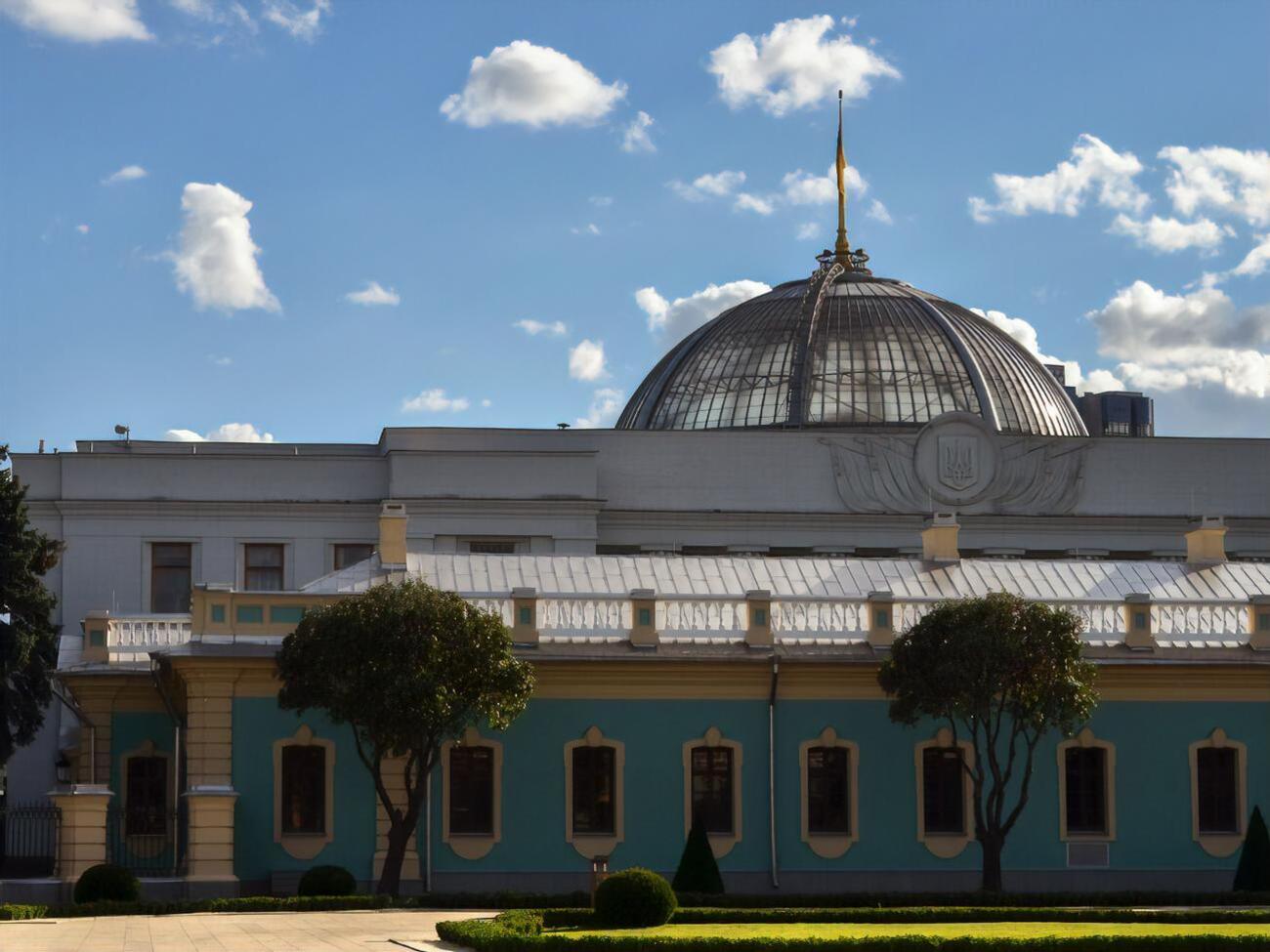 Врио главы аппарата Рады&nbsp;сейчас является&nbsp;Михаил Теплюк