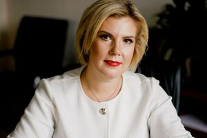 Ирина Одинец: Загребельская выступила адвокатом в интересах Виктора Чумака в суде против закрытия дела "Роттердам плюс". Та самая Агия, которая шесть лет назад поставила свою подпись под формулой