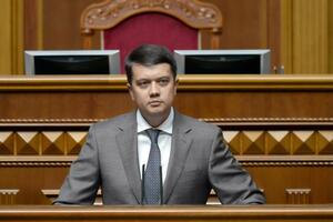 Разумков поблагодарил коллег за работу на протяжении двух лет в парламенте