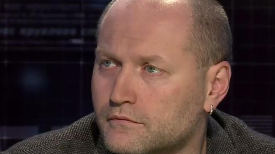 Борислав Береза: Для проталкивания такого решения надо быть либо испуганным идиотом, либо полным профаном в юриспруденции, либо Зеленским. А можно быть три в одном