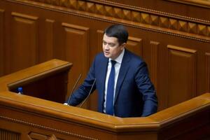 У "Голосі" вважають, що після відставки Разумкова всю владу сконцентрують в Офісі президента