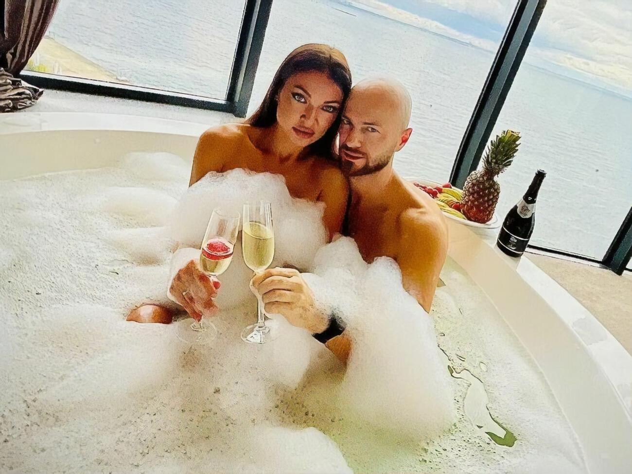 Влад і Ліліана Ями одружилися у 2014 році після сімох років стосунків